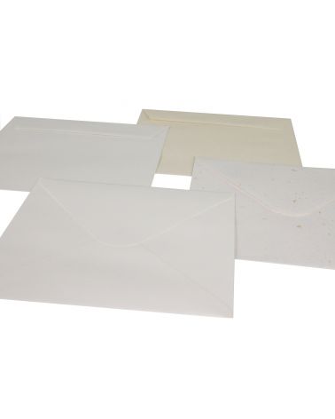 Koperty KW (156x156mm) z papierów ekologicznych z serii Recycled